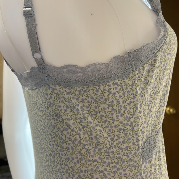 $9 H&M DIVIDED sleep dress Size S floral pattern, stretchy - Picture 7 of 7